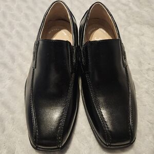 Boys dress shoes. Never used